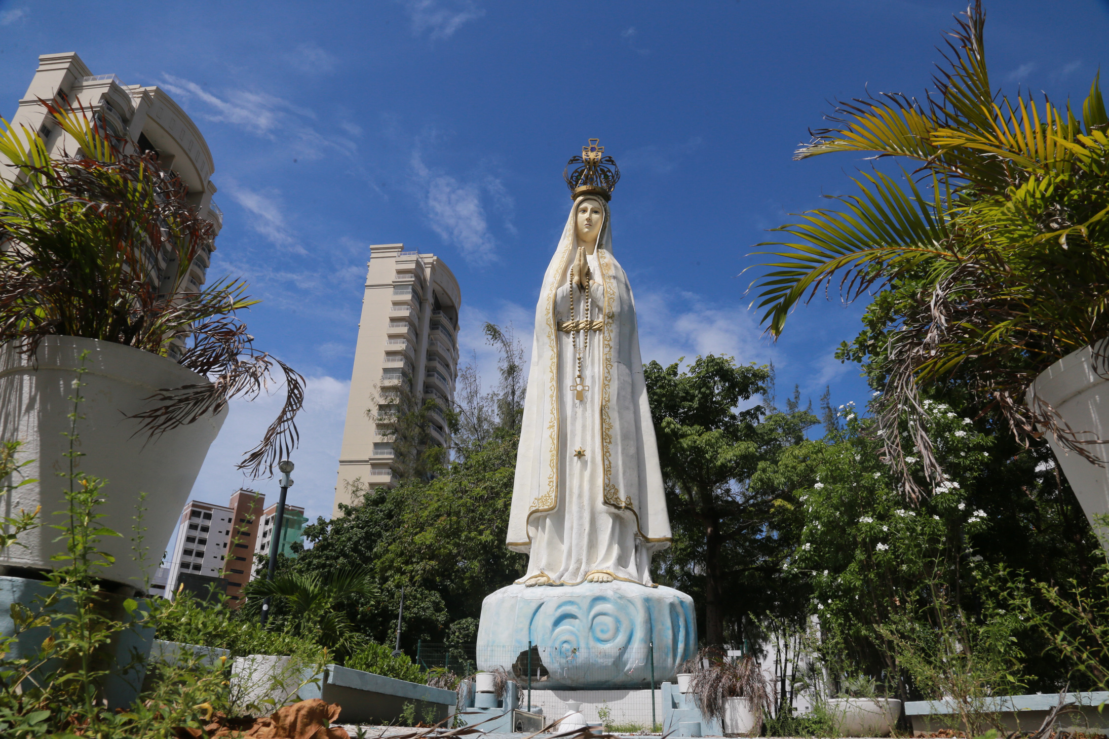 estátua de nossa senhora de fátima